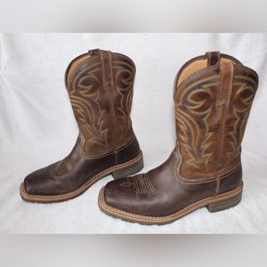 Ariat waterproof cowboy boots size 10D